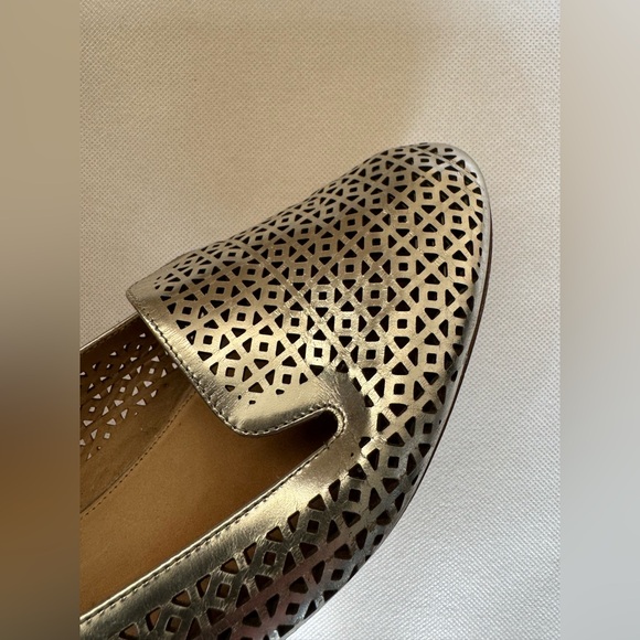 J.Crew Italian Leather Silver Loafers – Beautiful & Chic - Picture 4 of 14